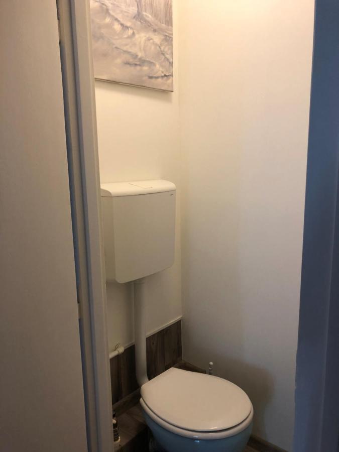 Karman Apartman - 2 Bedroom Entire Flat In The Center ยาสซ์แบร์รีนย์ ภายนอก รูปภาพ